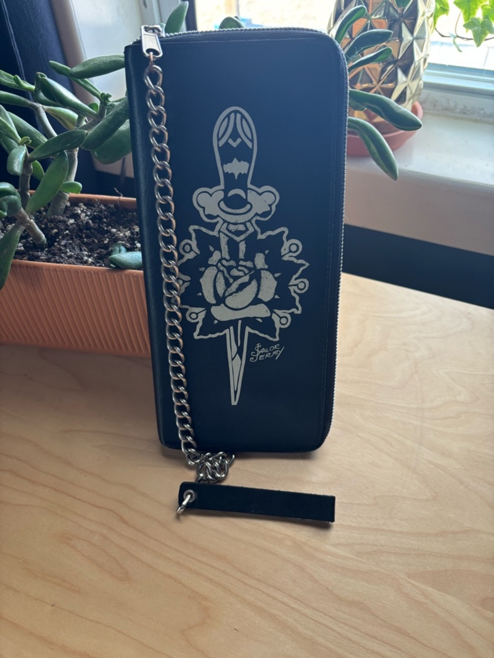 Sailor Jerry Clutch